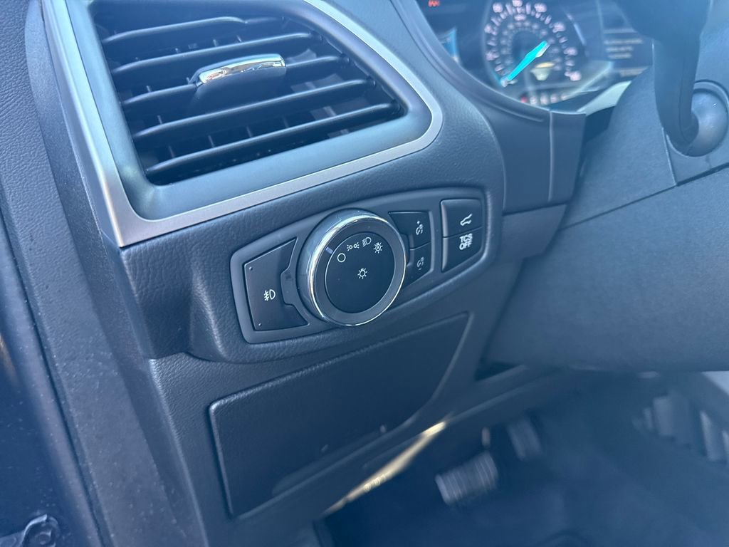 Used 2024 Ford Edge SEL w/ Convenience Package image 30