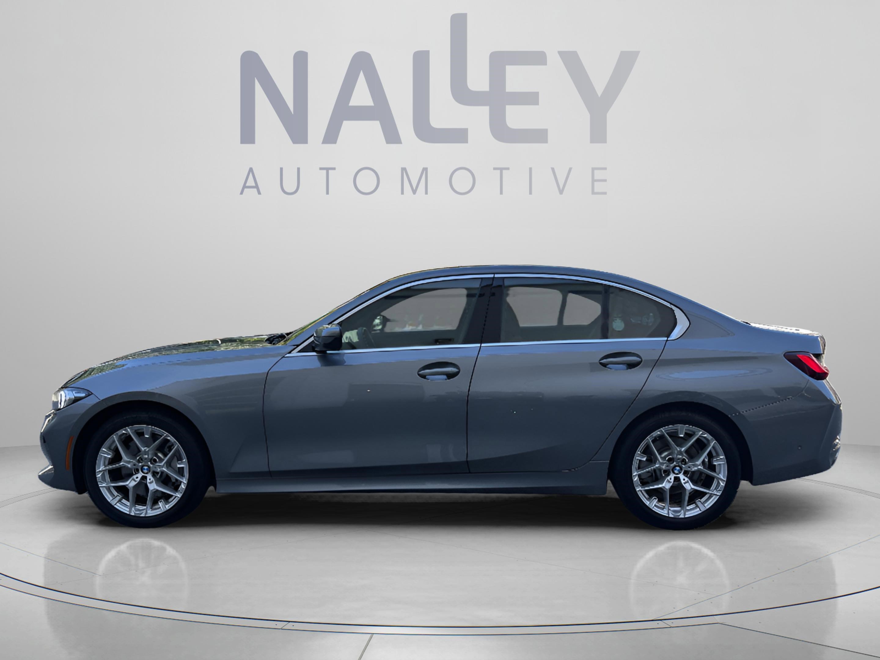 Used 2025 BMW 330i Sedan image 2