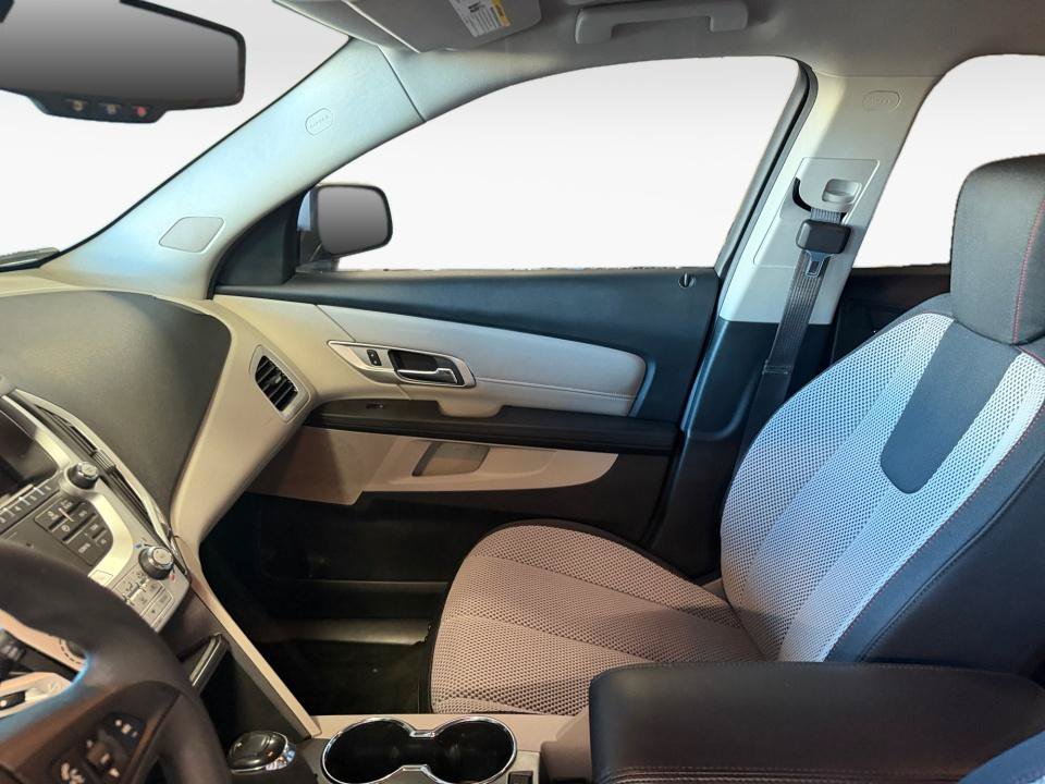 Used 2017 GMC Terrain SLE FWD image 32