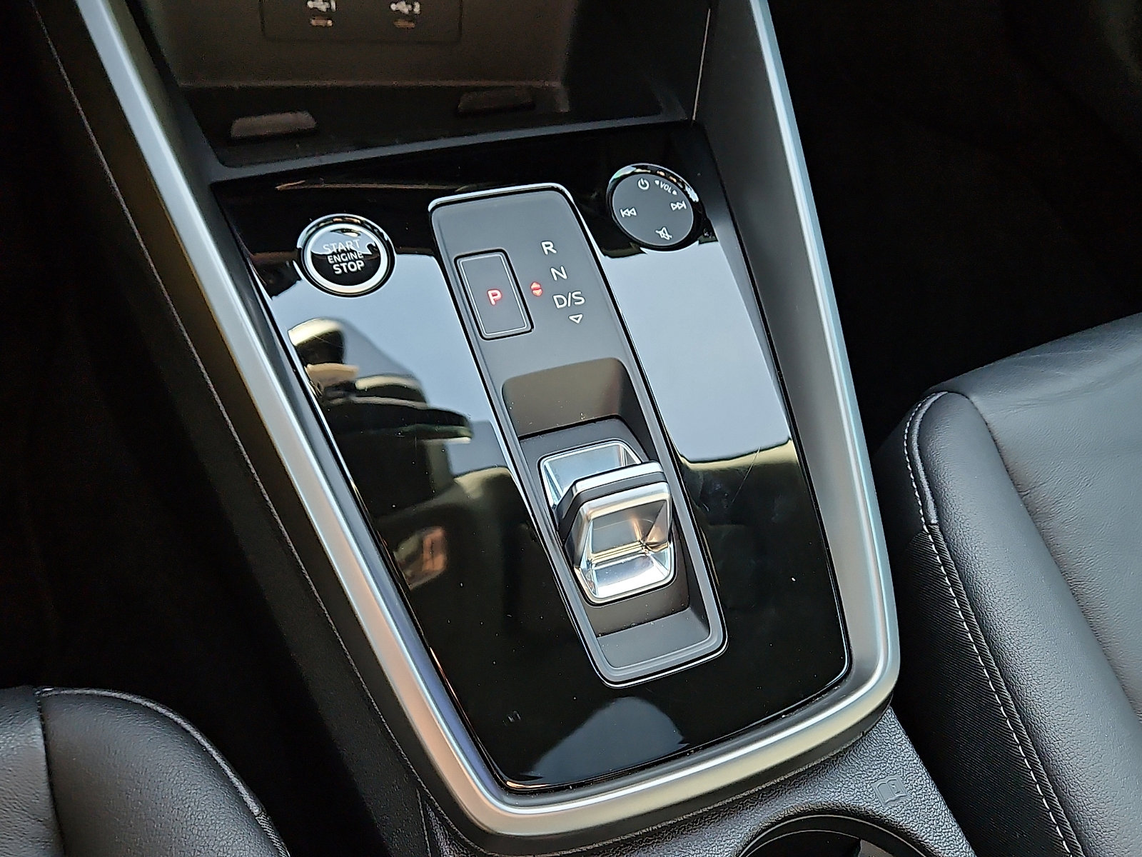 Used 2023 Audi A3 2.0T Premium Plus w/ Premium Plus Package image 13