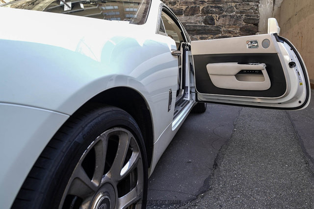 Used 2017 Rolls-Royce Wraith RWD image 47