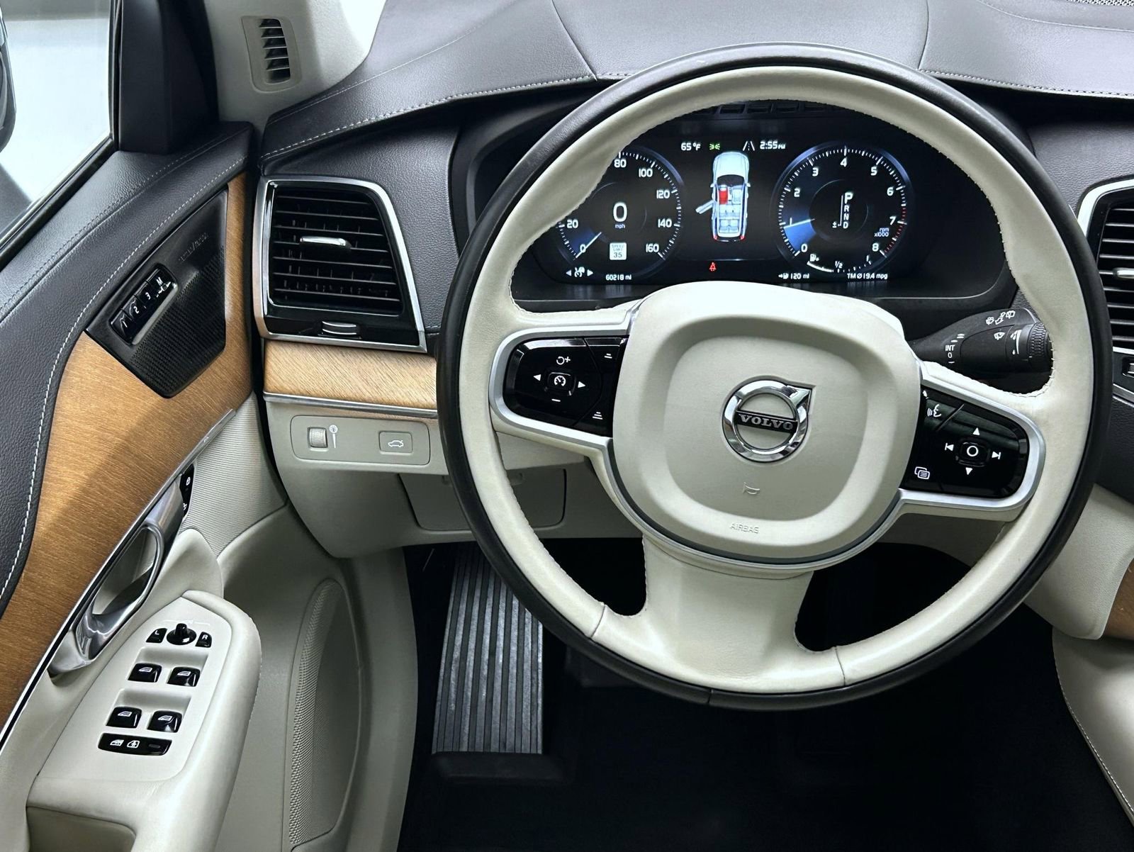 Used 2020 Volvo XC90 T6 Inscription w/ Protection Package Premier AWD/4WD image 12