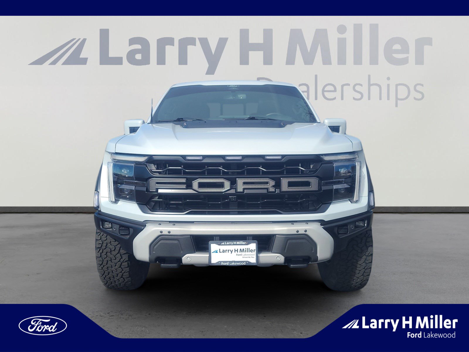 Used 2025 Ford F150 Raptor AWD/4WD image 8