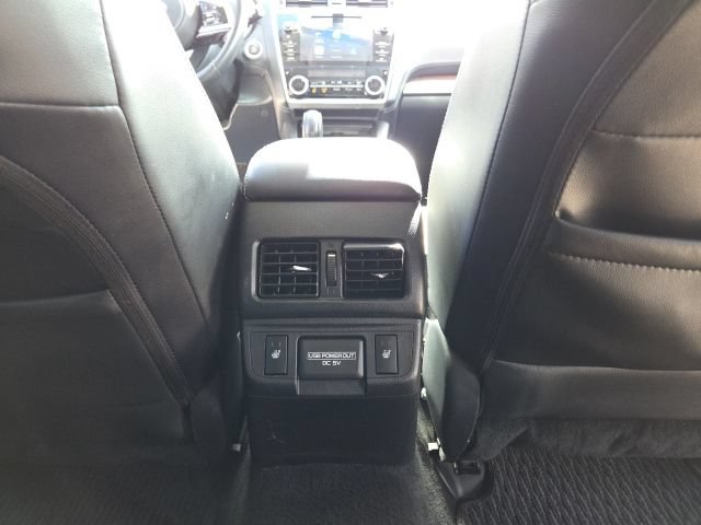 Used 2018 Subaru Outback 3.6R Limited AWD/4WD image 27