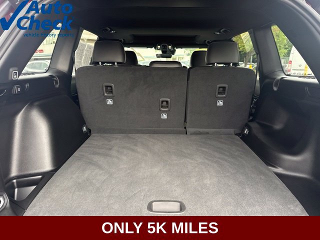 Used 2025 Jeep Grand Cherokee Altitude AWD/4WD image 31