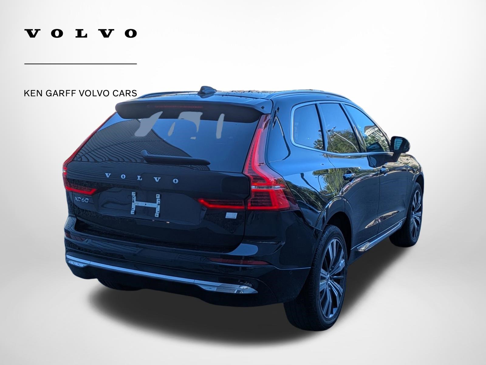 Used 2023 Volvo XC60 T8 Ultimate w/ Climate Package AWD/4WD image 3