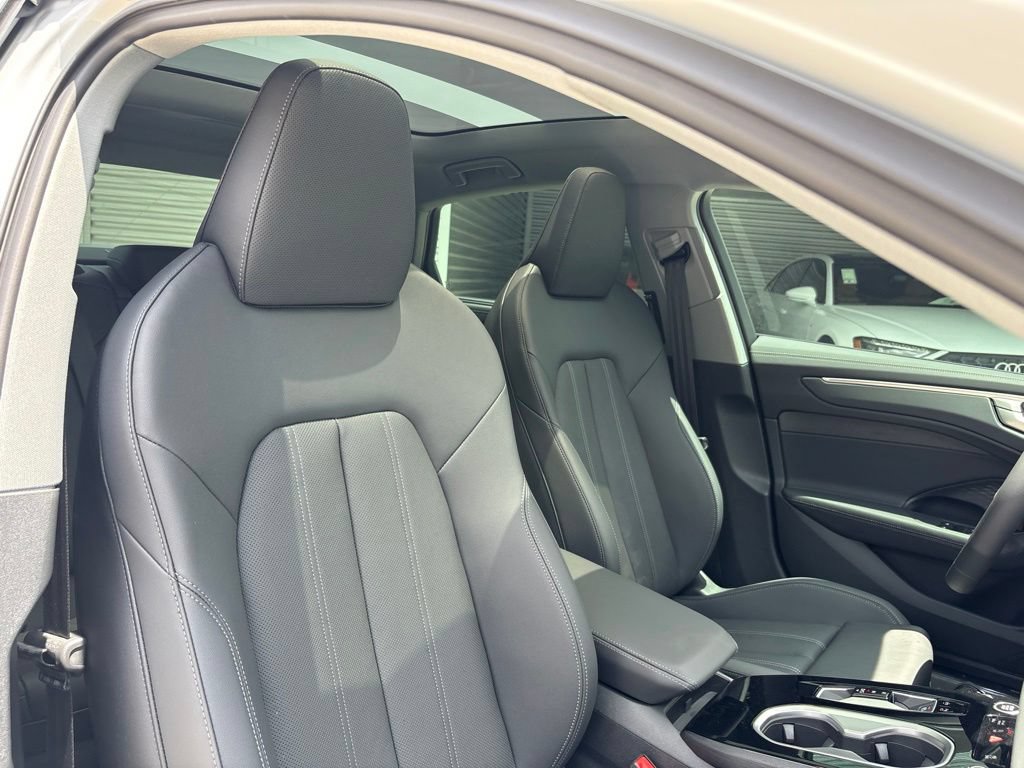 New 2026 Audi A6 Premium Plus AWD/4WD image 16