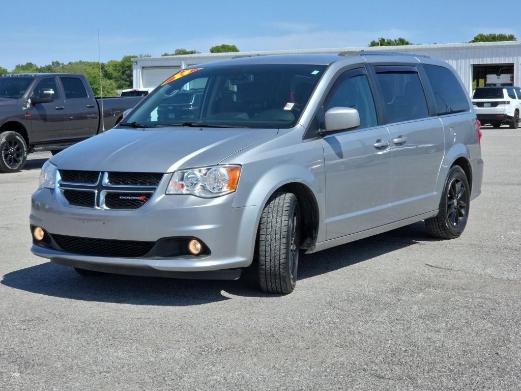 Certified 2019 Dodge Grand Caravan SXT FWD image 3