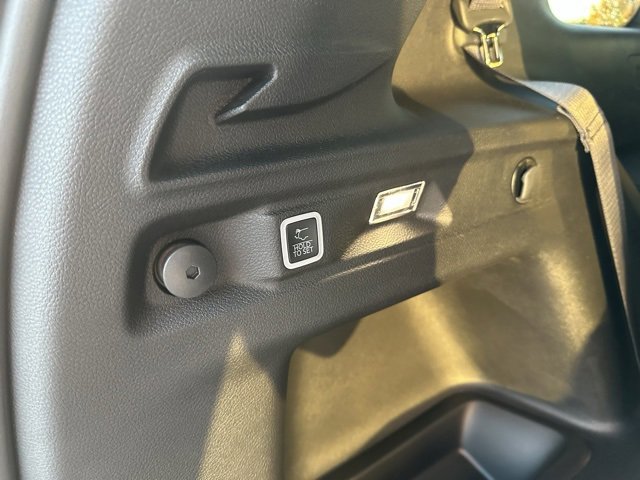 New 2025 Jeep Grand Cherokee L Limited image 11