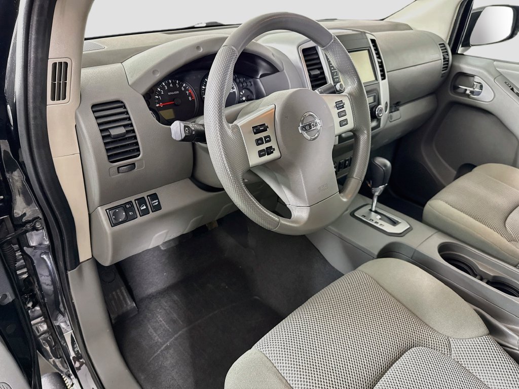 Certified 2021 Nissan Frontier SV w/ Midnight Edition Floor Mats AWD/4WD image 18