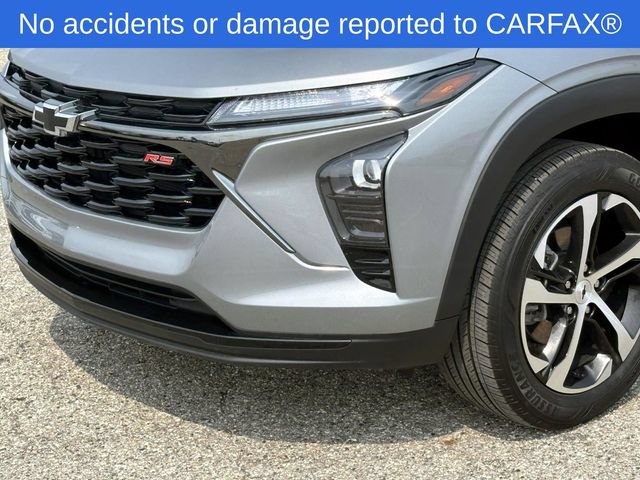 Certified 2024 Chevrolet Trax RS w/ Driver Confidence Package FWD image 10