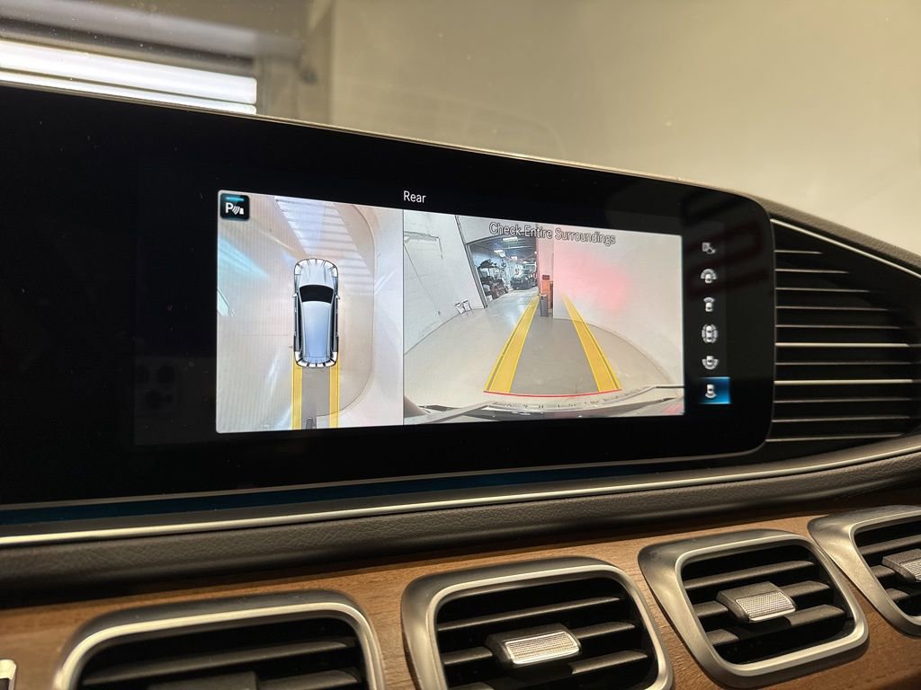 Used 2023 Mercedes-Benz GLS 450 4MATIC w/ AMG Line Exterior image 23
