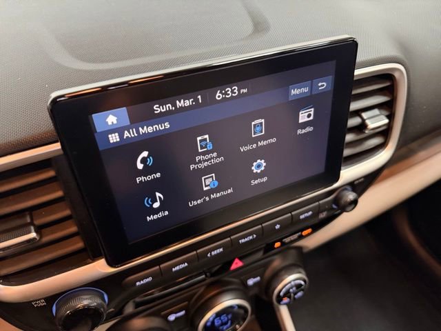 Certified 2024 Hyundai Venue SEL image 27