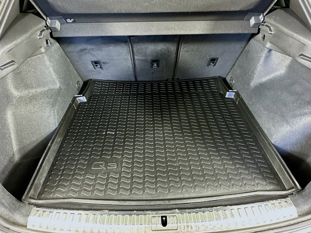 Used 2023 Audi Q3 2.0T Premium Plus AWD/4WD image 32