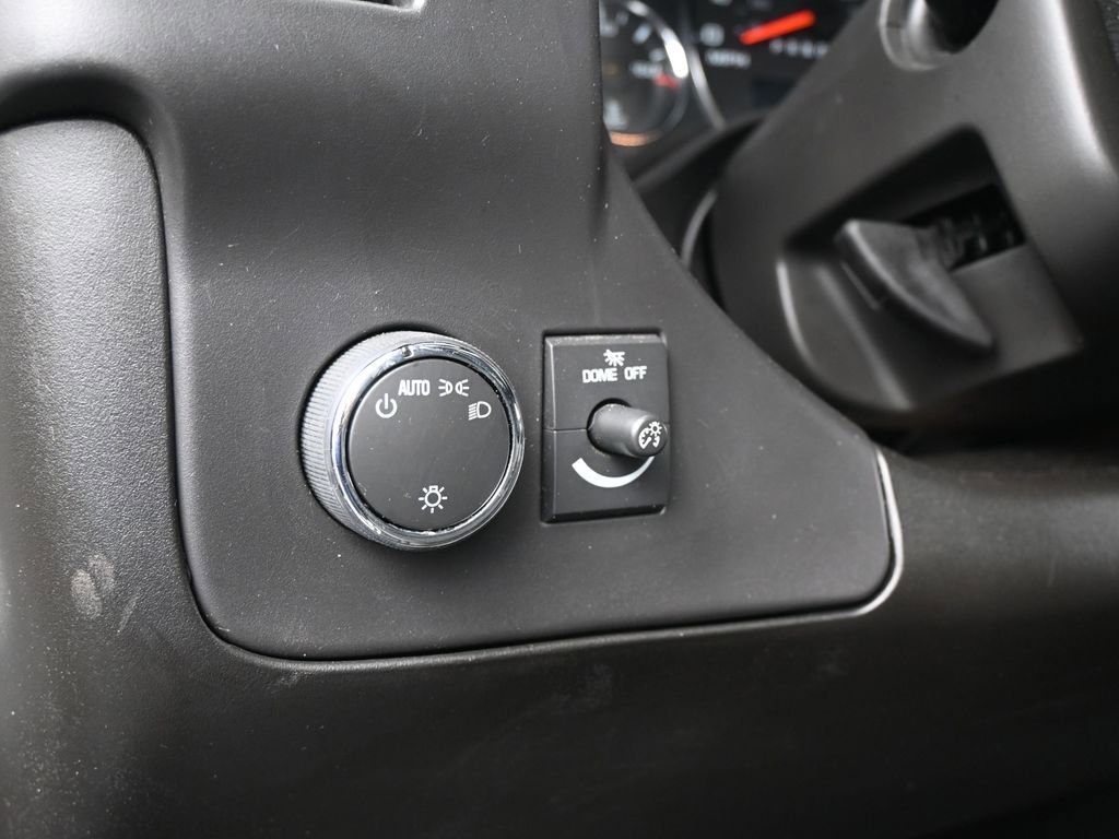 Used 2024 Chevrolet Express 2500 w/ Driver Convenience Package image 15