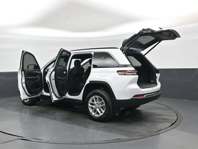 New 2025 Jeep Grand Cherokee Laredo image 46