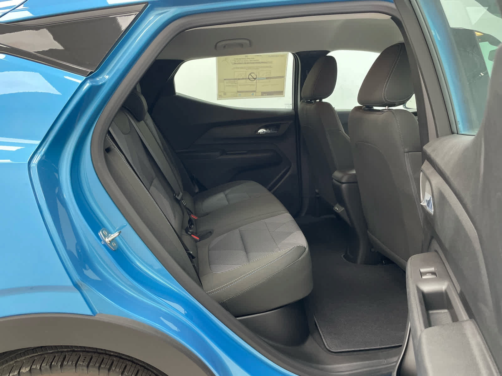 New 2027 Chevrolet Bolt LT w/ Comfort Package FWD image 14