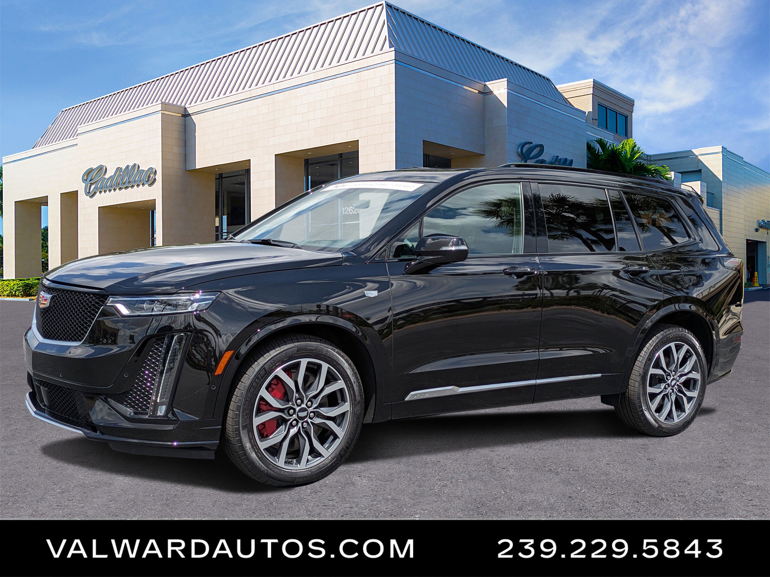 Certified 2025 Cadillac XT6 Sport w/ Platinum Package AWD/4WD image 1