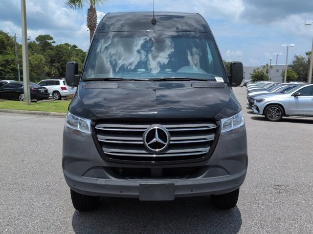 Used 2024 Mercedes-Benz Sprinter 3500 image 9