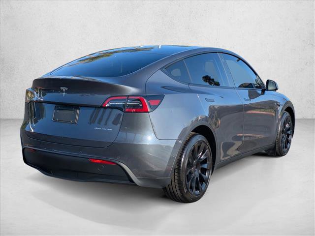 Used 2022 Tesla Model Y Long Range AWD/4WD image 5