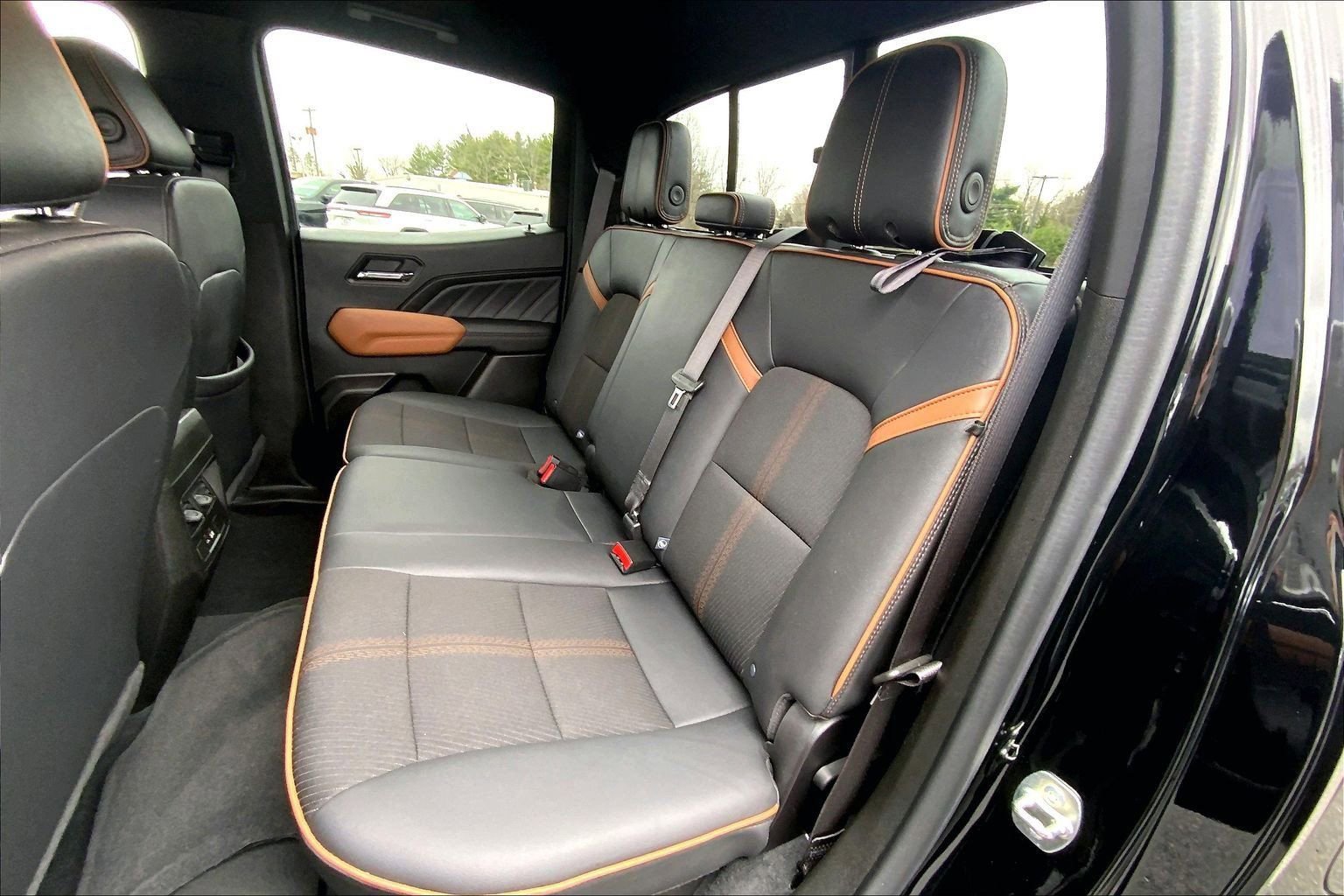 Used 2024 GMC Canyon AT4 AWD/4WD image 20