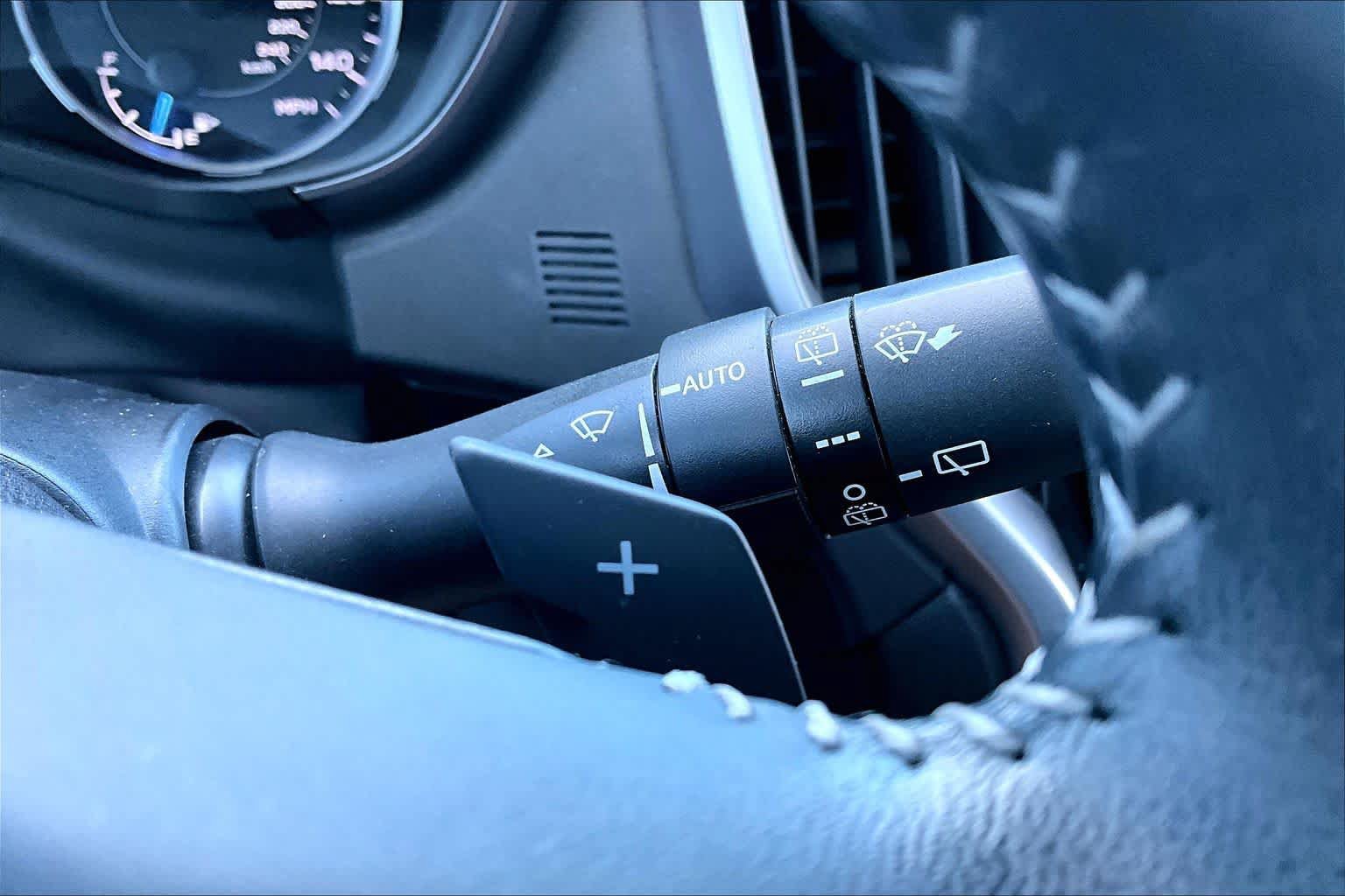 Used 2022 Subaru Ascent Touring AWD/4WD image 33