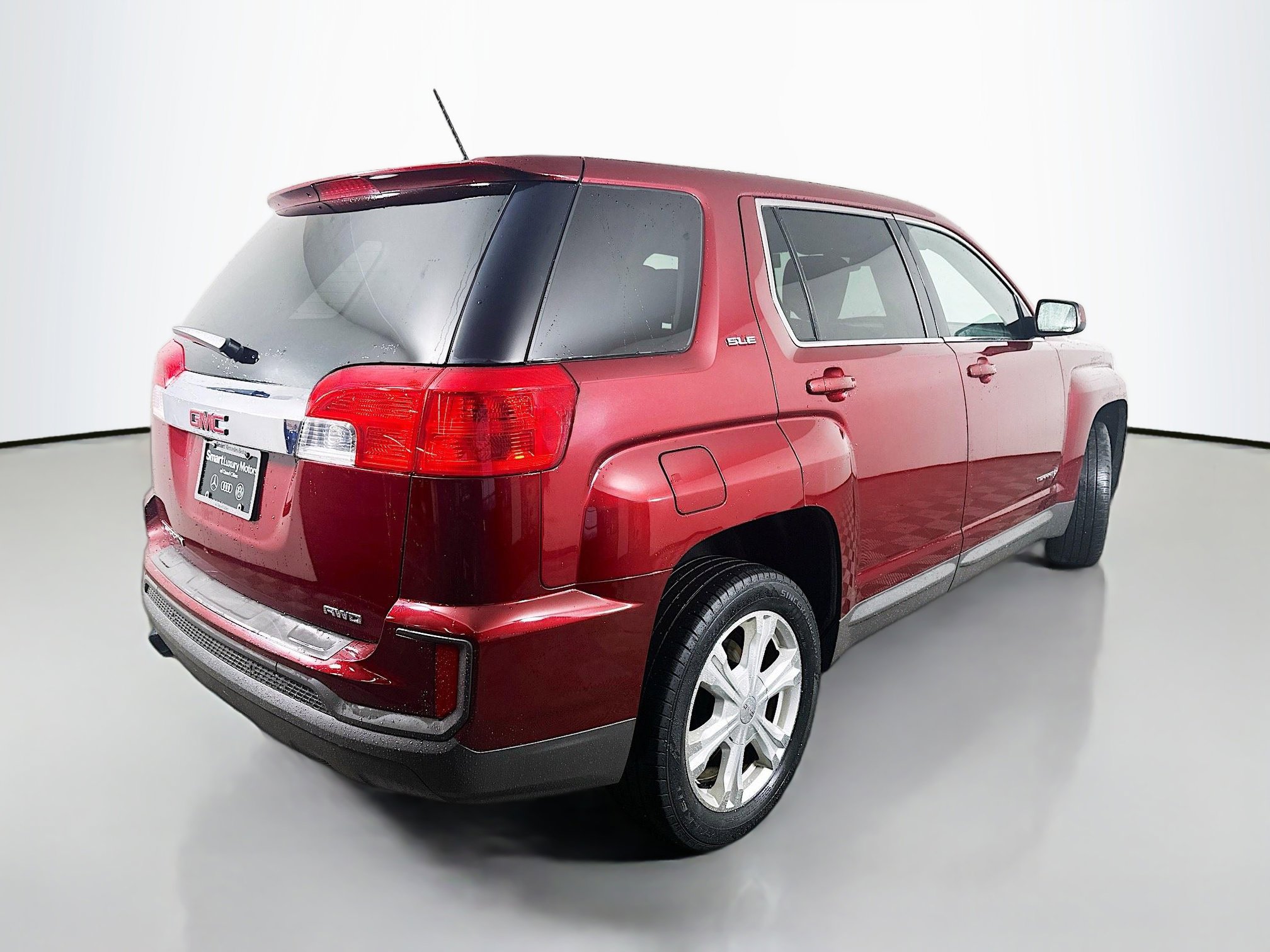 Used 2017 GMC Terrain SLE image 7