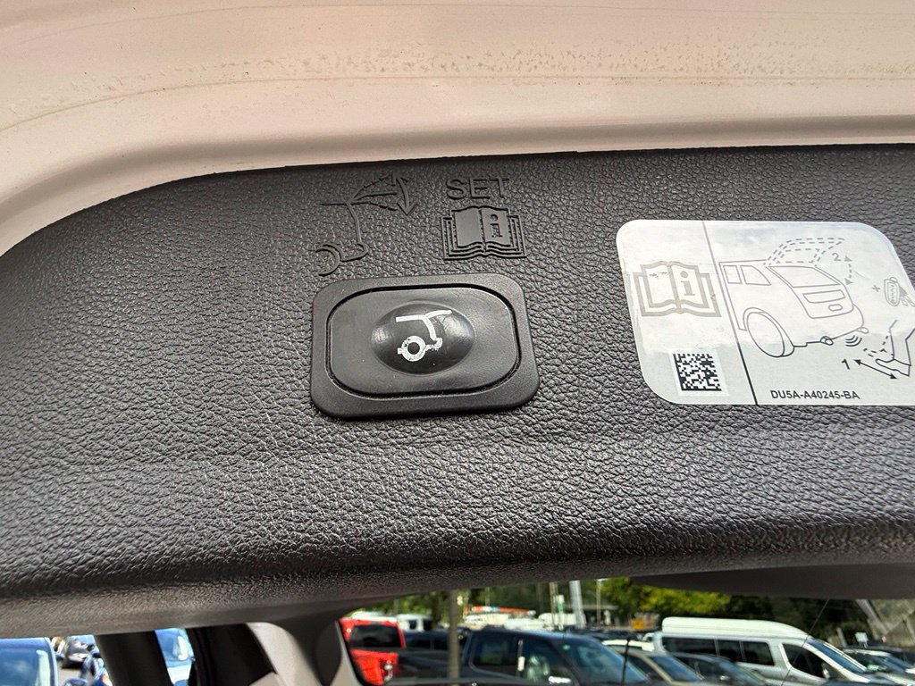 Certified 2019 Ford Escape Titanium AWD/4WD image 25
