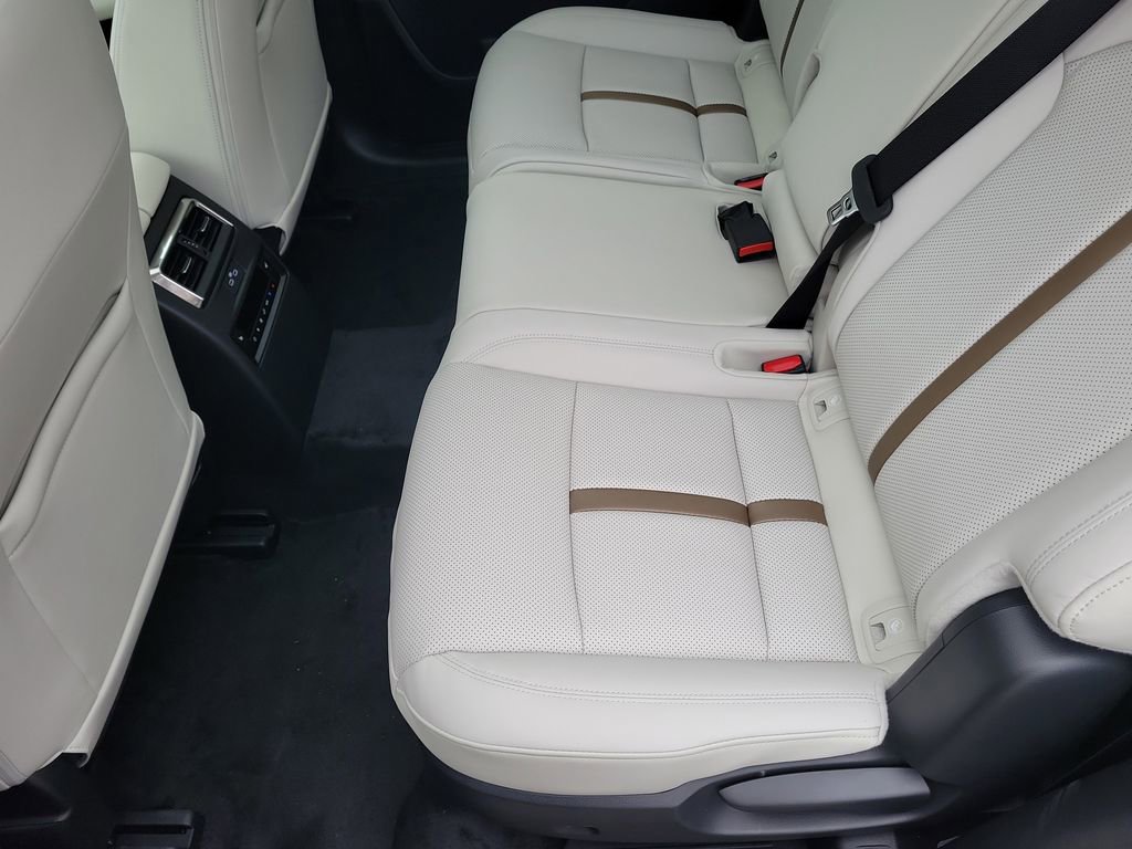 New 2026 MAZDA CX-90 3.3 Turbo w/ Premium Plus Pkg image 17