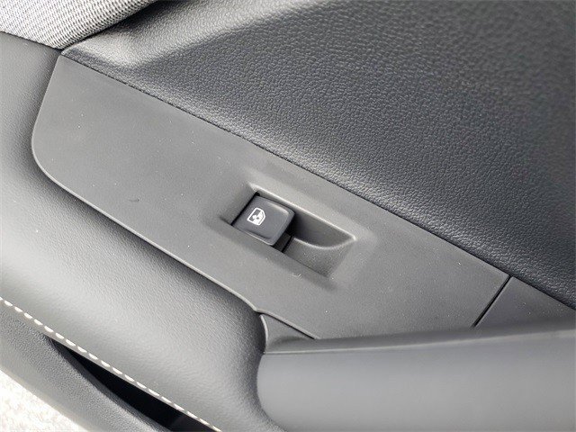 Certified 2025 Volkswagen Tiguan S image 14