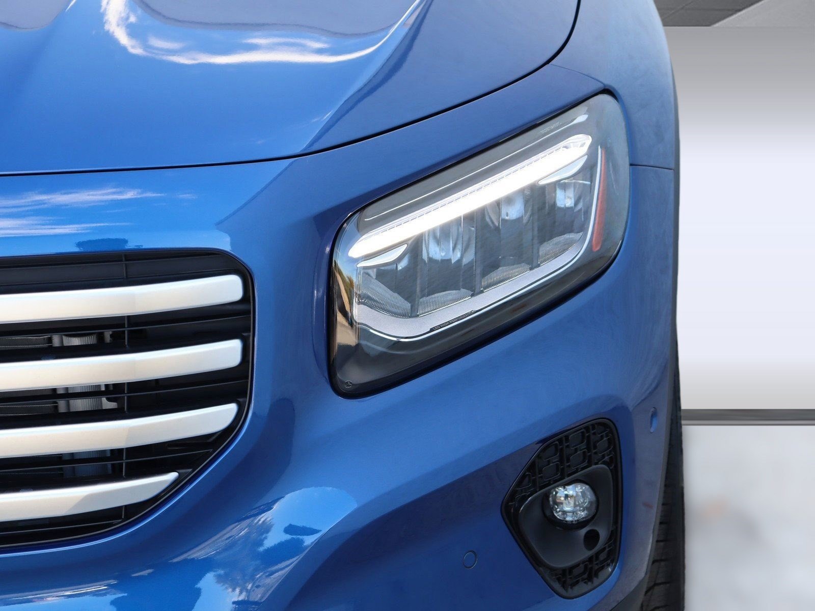 Used 2025 Mercedes-Benz GLB 250 image 9
