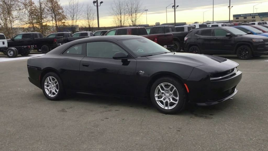 Used 2025 Dodge Charger R/T w/ Quick Order Package 25M R/T image 2