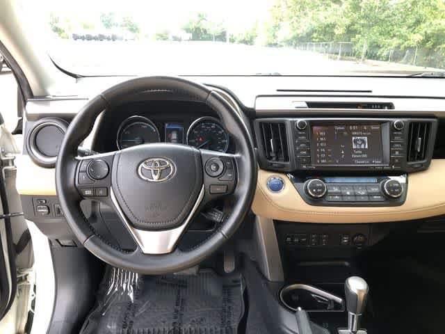 Used 2017 Toyota RAV4 Limited AWD/4WD image 23