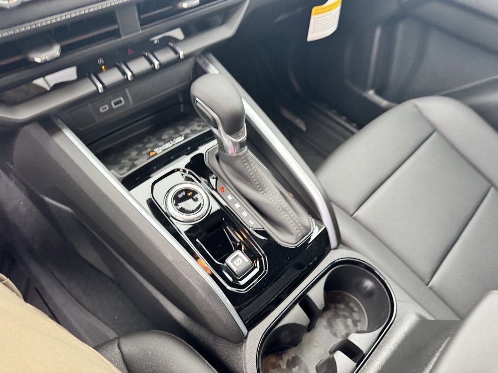 New 2025 Chevrolet Colorado LT w/ LT Convenience Package image 23