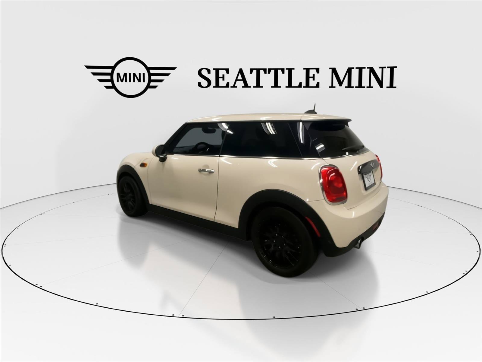 Used 2017 MINI Cooper 2-Door Hardtop FWD image 8
