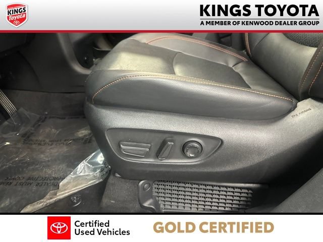 Certified 2024 Toyota Sienna XSE w/ XSE Premium Package FWD image 13