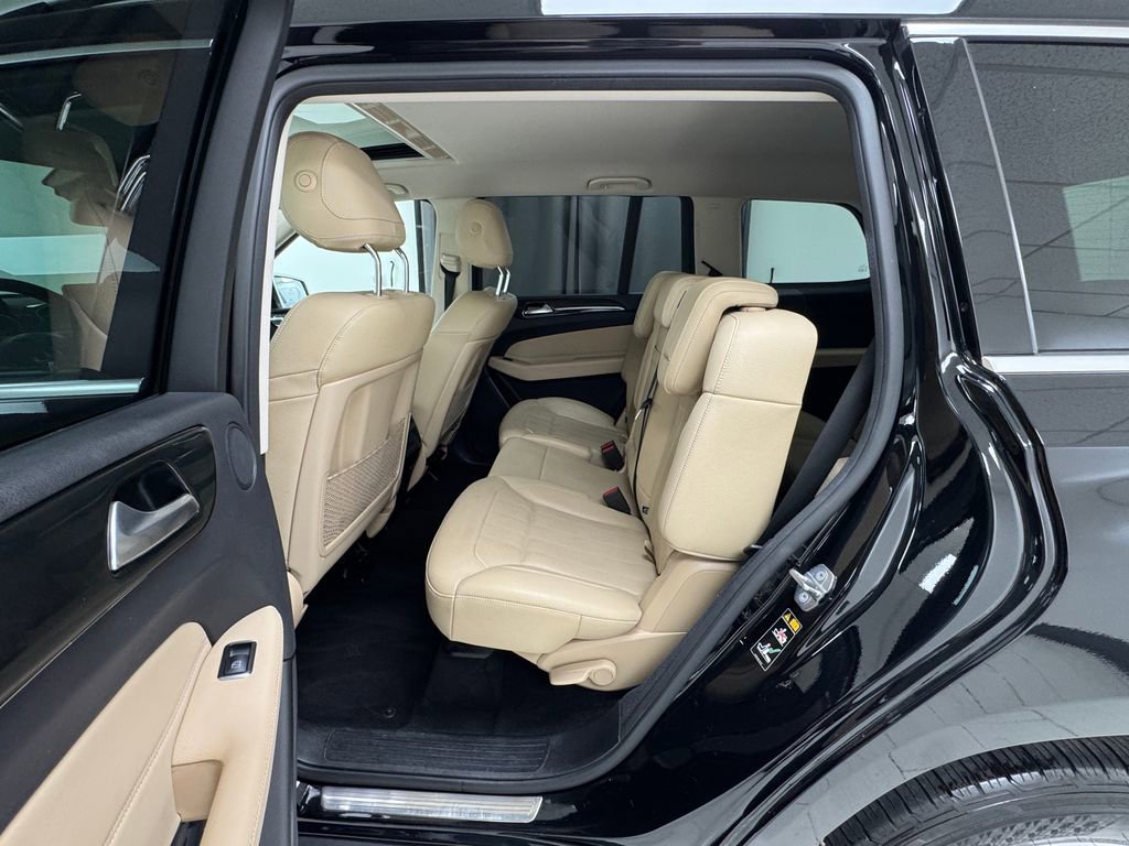Used 2019 Mercedes-Benz GLS 450 4MATIC image 12