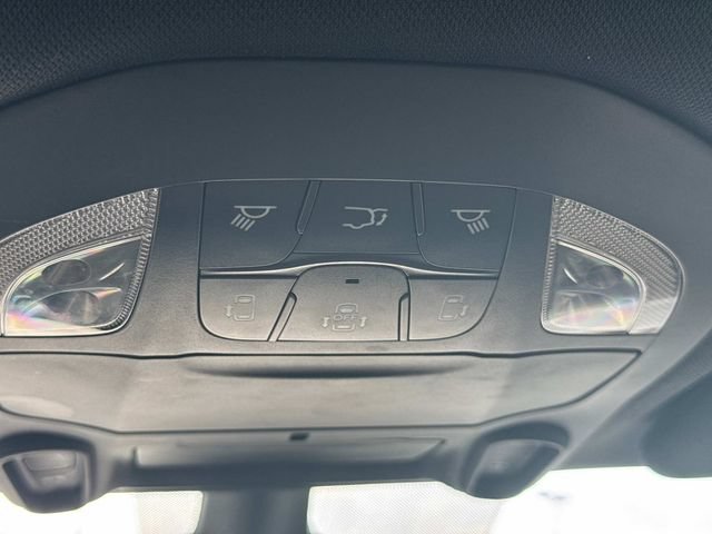 Used 2025 Chrysler Pacifica Limited FWD image 23