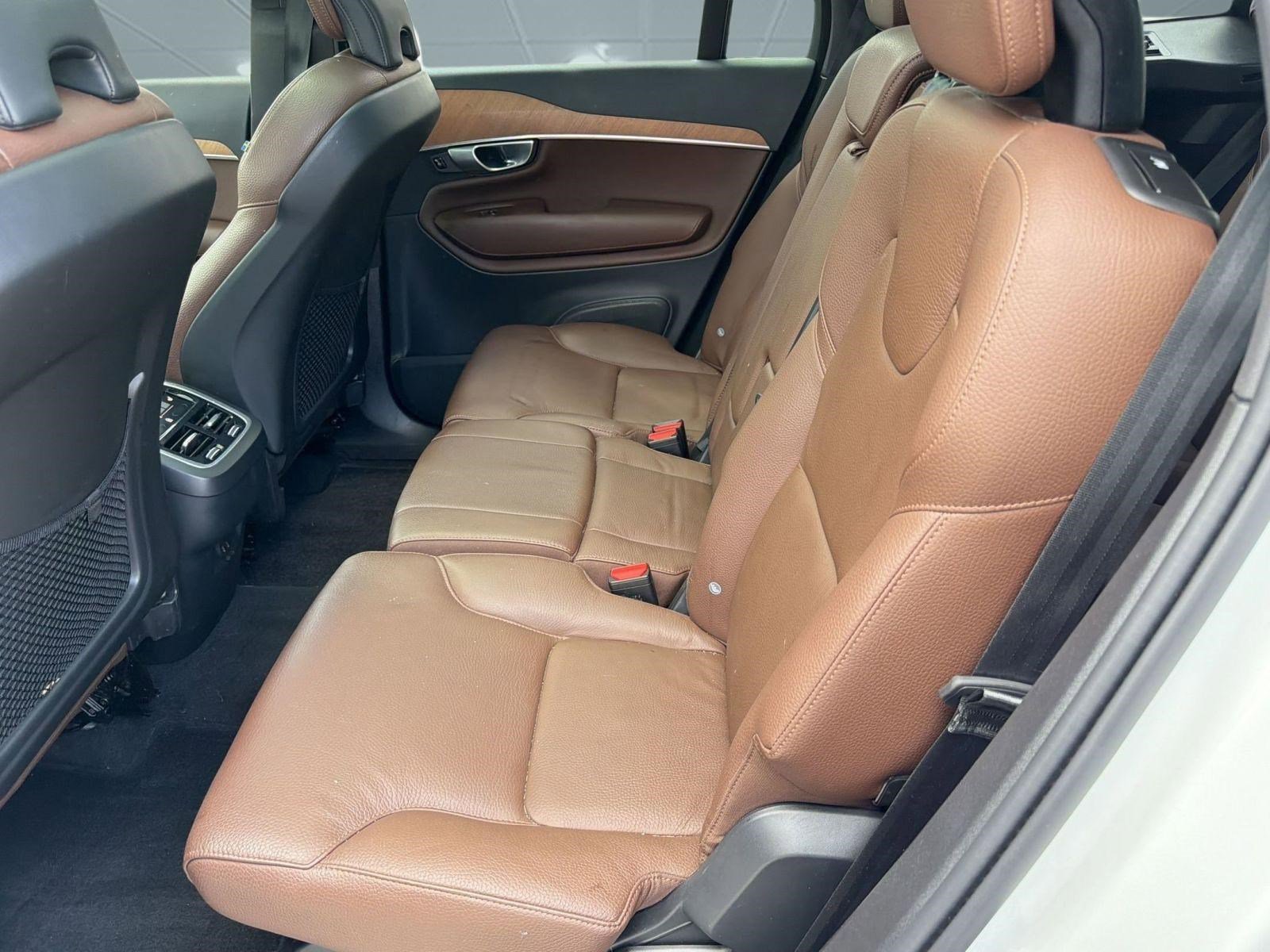 Certified 2024 Volvo XC90 B6 Plus w/ Protection Package Premier AWD/4WD image 14