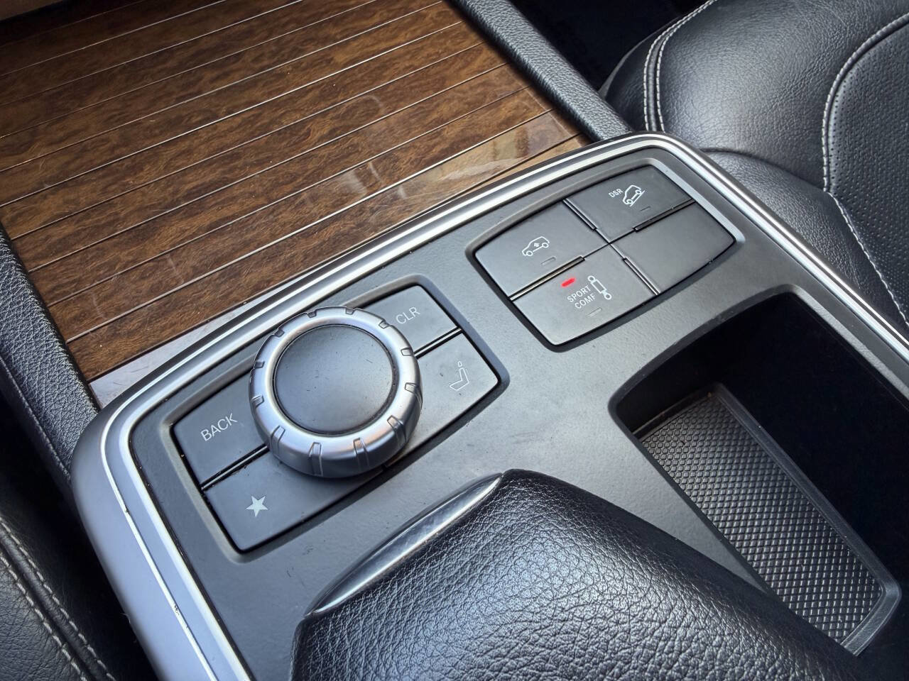 Used 2013 Mercedes-Benz GL 450 4MATIC image 26