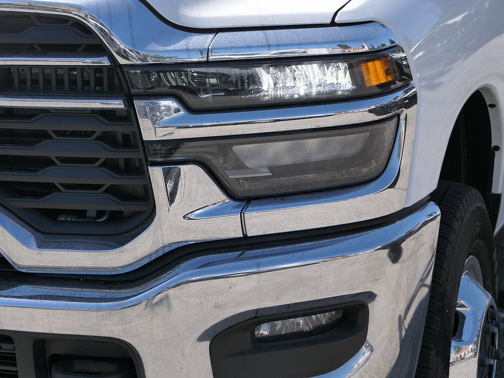 New 2026 RAM 3500 Tradesman w/ Chrome Appearance Group A AWD/4WD image 9