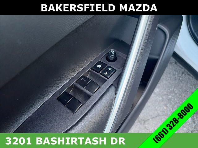 Used 2024 Toyota Corolla Cross LE image 11