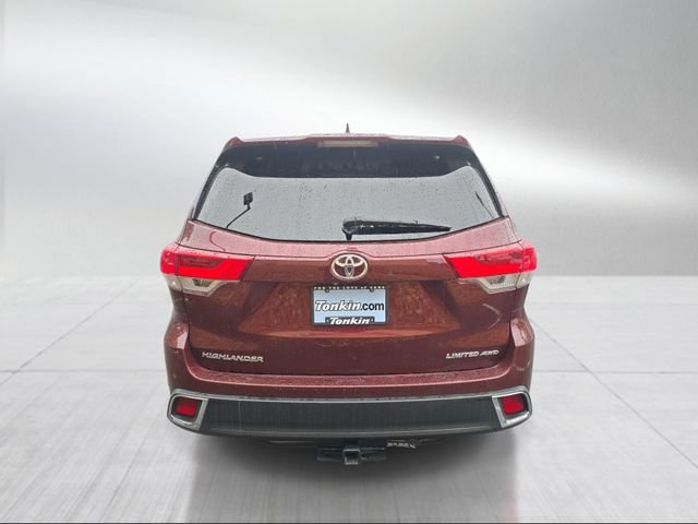 Used 2017 Toyota Highlander Limited Platinum AWD/4WD image 4
