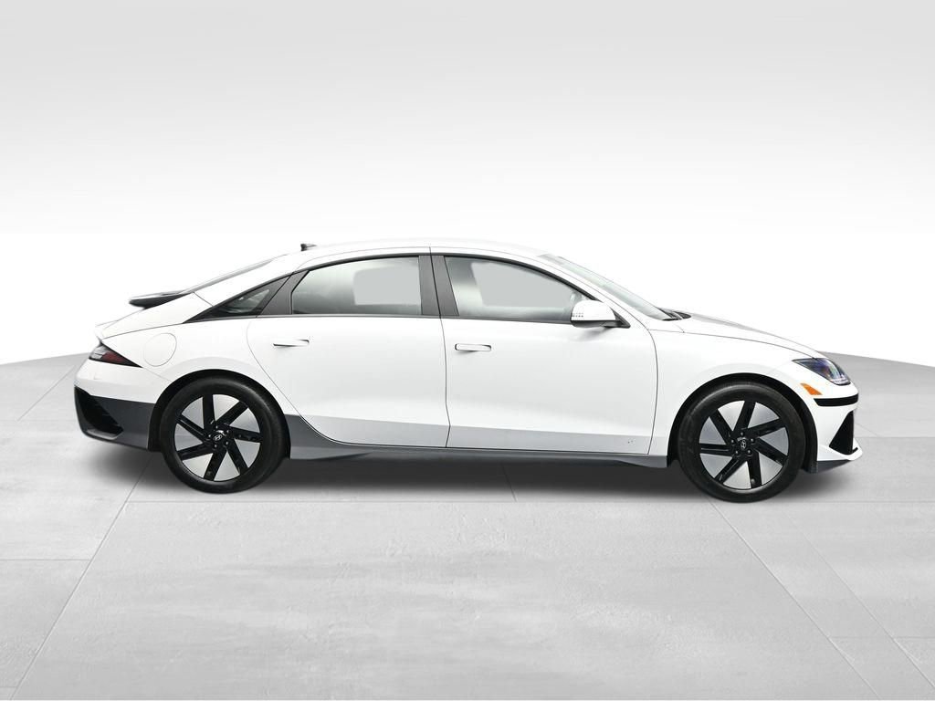 Used 2024 Hyundai Ioniq 6 SE RWD image 6