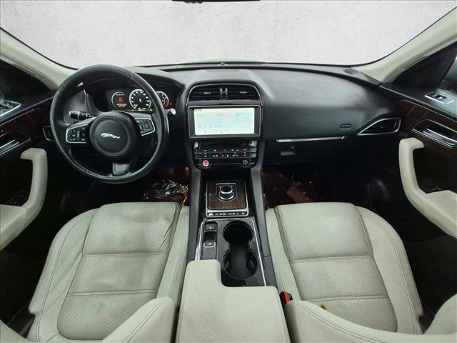 Used 2017 Jaguar F-PACE Prestige AWD/4WD image 20