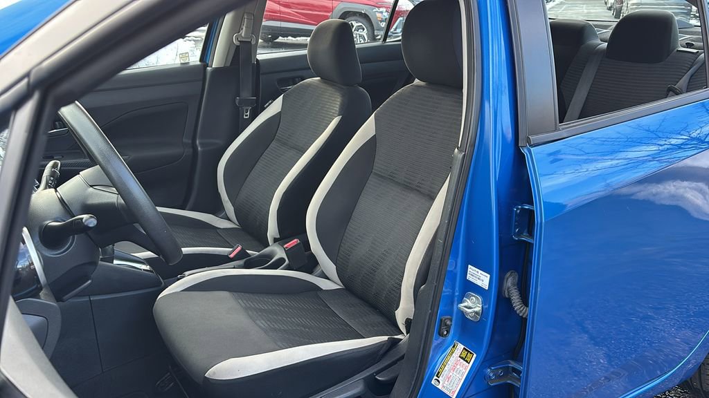 Used 2021 Nissan Versa SV image 10