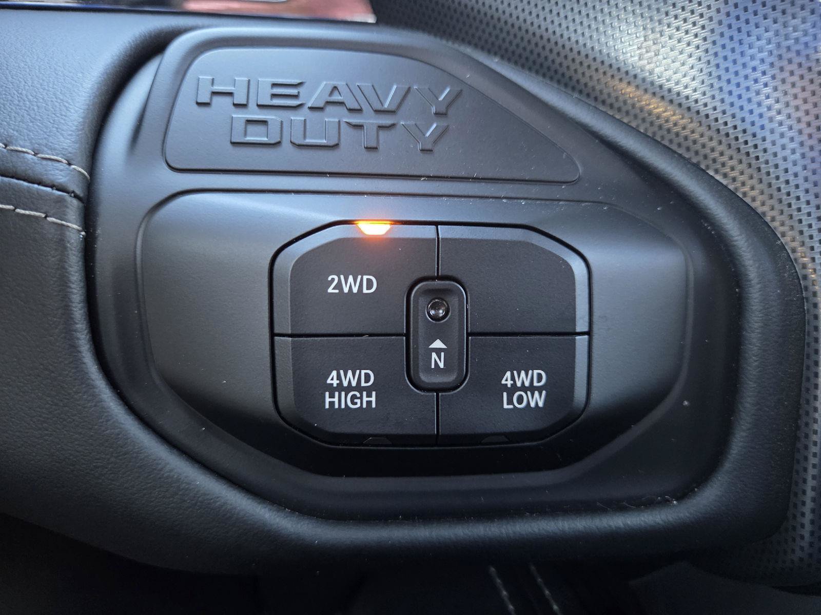 Used 2025 RAM 2500 Limited AWD/4WD image 23