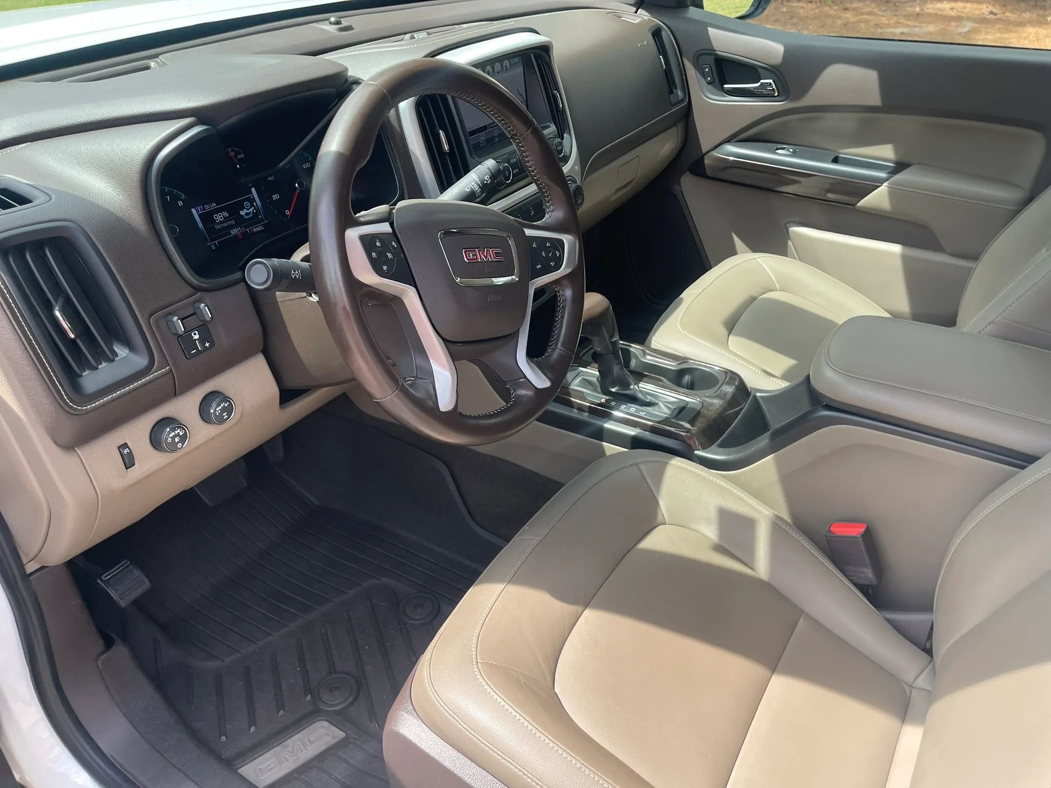 Used 2018 GMC Canyon SLT w/ Driver Alert Package image 11