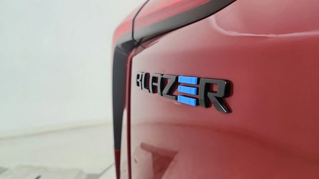 Used 2024 Chevrolet Blazer EV RS image 18