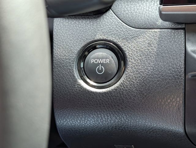 Used 2026 Toyota Camry SE w/ Convenience Package FWD image 19